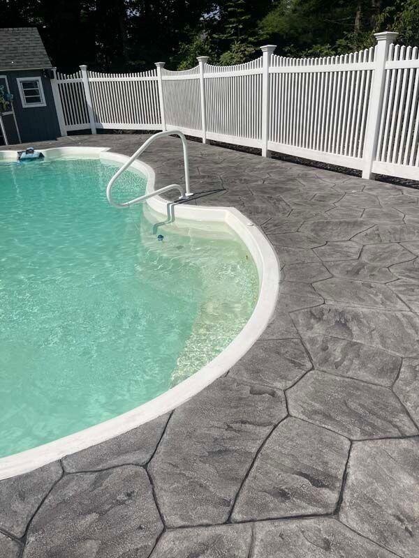 Stamped flagstone pool deck